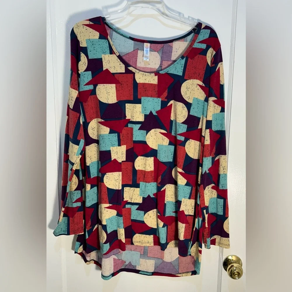 LuLaRoe Women's 2XL Multicolor Geometric Pattern Blouse Long Sleeve HI/Lo Hem - Picture 1 of 5